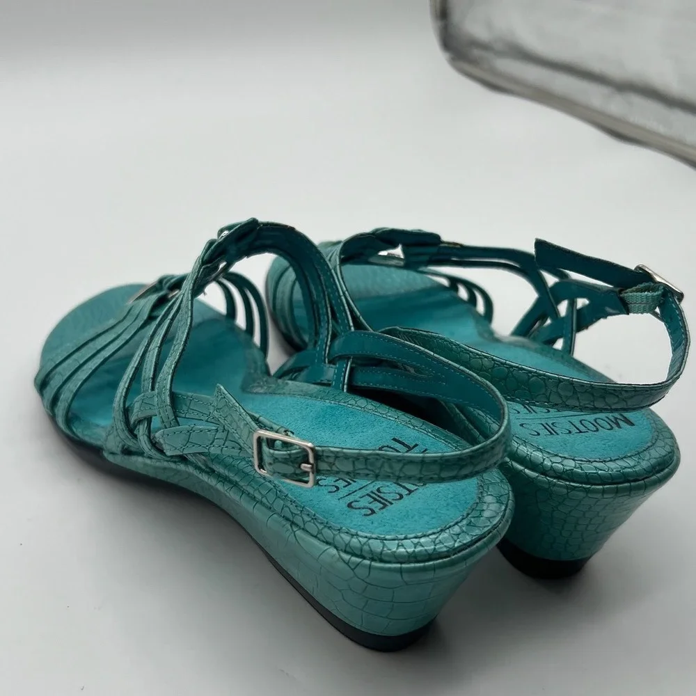 Mootsies Tootsies Teal Croc Embossed Strappy Low Wedge Slingback Sandals